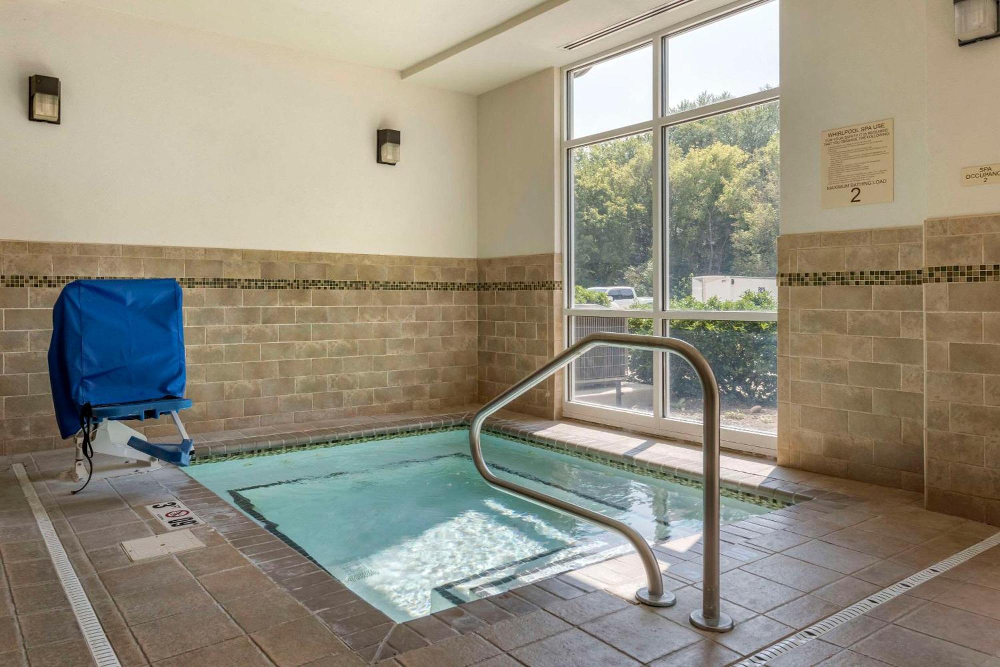 Comfort Inn & Suites Dover Esterno foto
