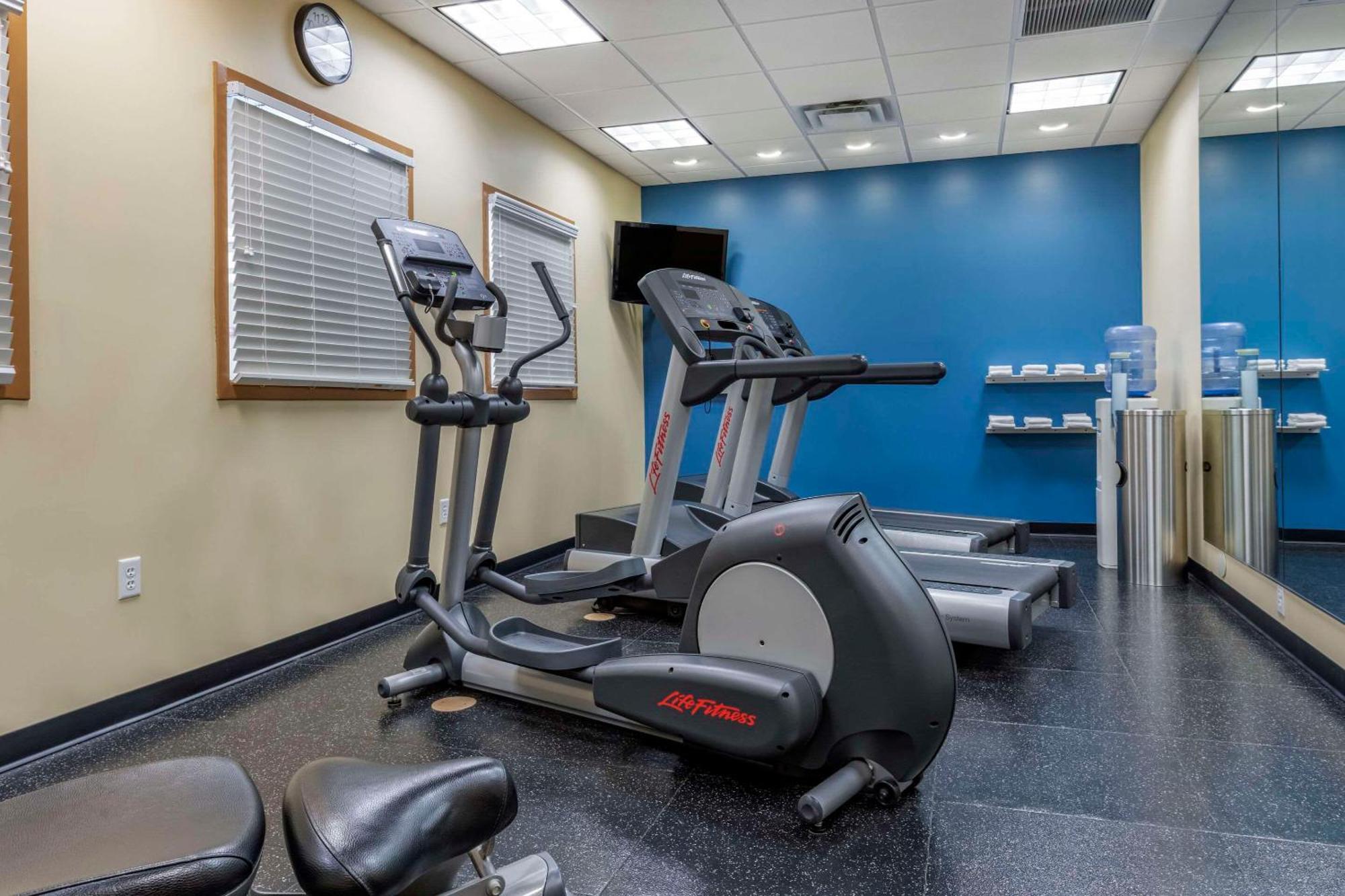 Comfort Inn & Suites Dover Esterno foto